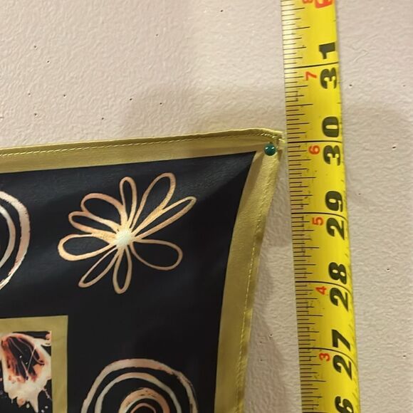 Handkerchief   - Picture 4 of 8